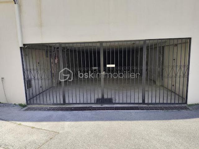 Garage vente à Arrondissement de Toulon, La Seyne-sur-mer