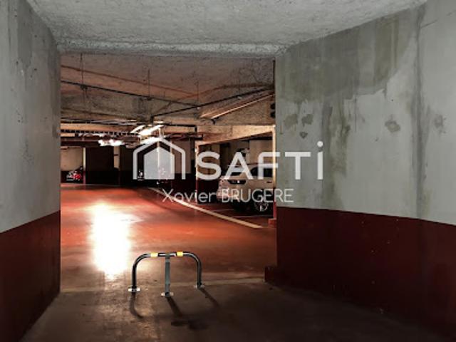 Garage vente à Cité Basse, Le Plessis-Robinson