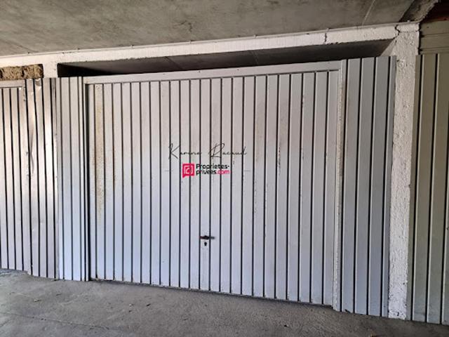 Garage vente à Les Sables-d'Olonne, Château-d'olonne