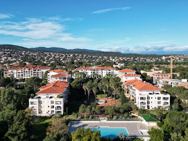 Garage vente à Arrondissement de Draguignan, Fréjus