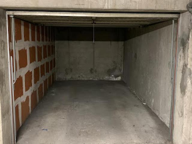 Garage vente à Cours Fauriel, Saint-Étienne