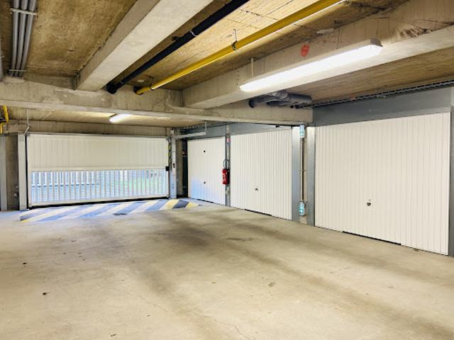 Garage vente à Saint-Malo, Bretagne
