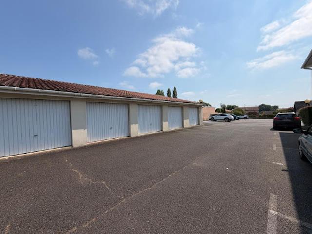 Garage vente à Mont-de-Marsan, Saint-sever