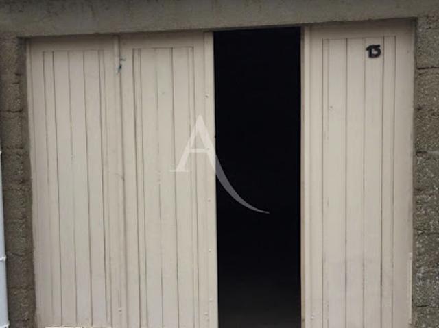 Garage vente à La Roche-sur-Yon, La Roche-sur-yon
