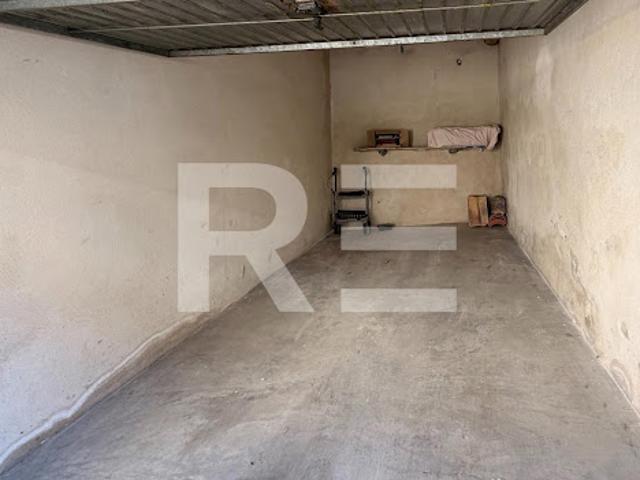 Garage vente à Nîmes