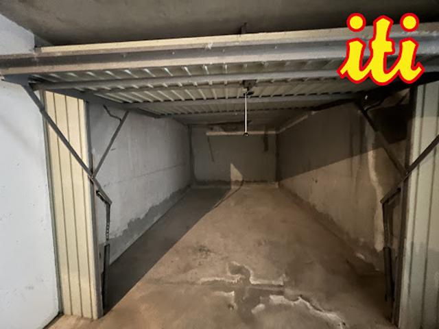 Garage vente à Les Sables-d'Olonne, Château-d'olonne