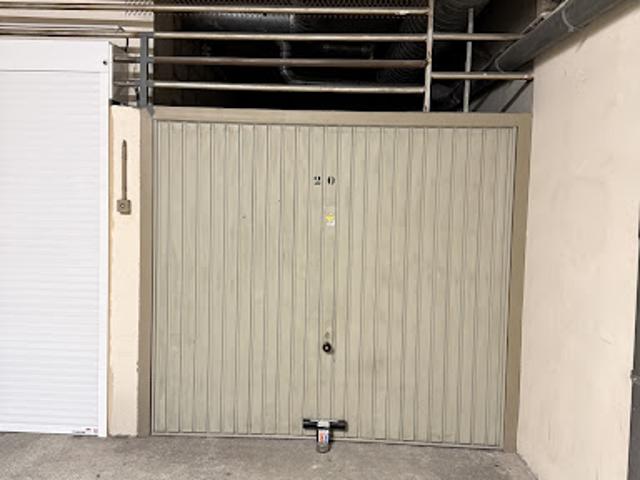 Garage vente à Arrondissement de Draguignan, Fréjus