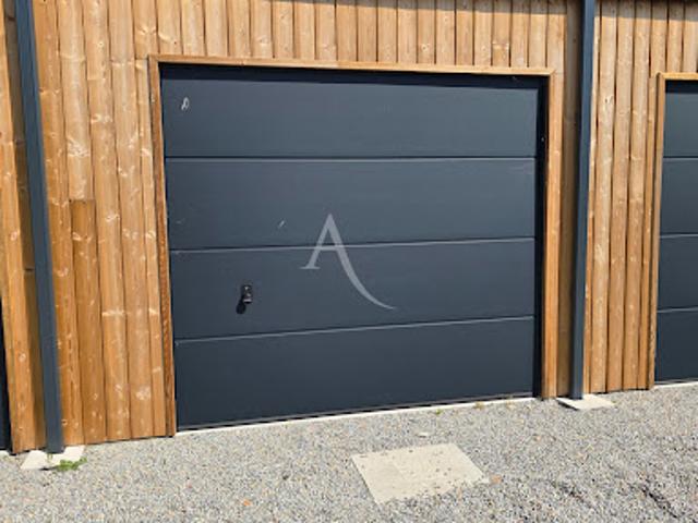 Garage vente à Les Sables-d'Olonne, Château-d'olonne