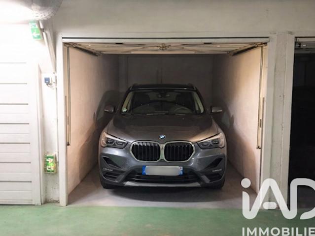 Garage vente à Paris, Île-de-France