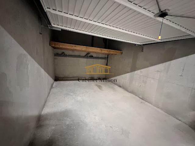 Garage vente à Montpellier, Bouzigues