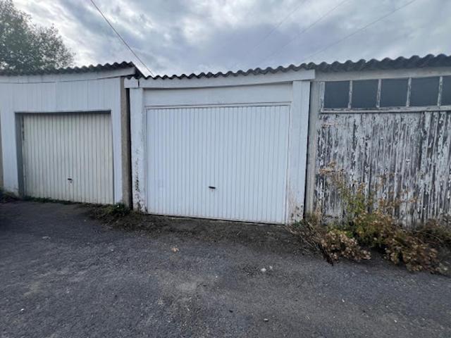 Garage vente à Beuvrages, Nord
