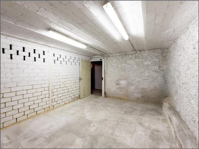 Garage vente à Paris, Île-de-France