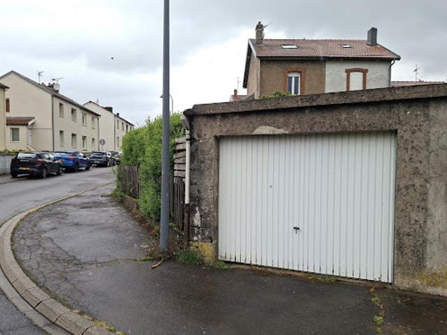 Garage vente à Val-de-Briey, Crusnes