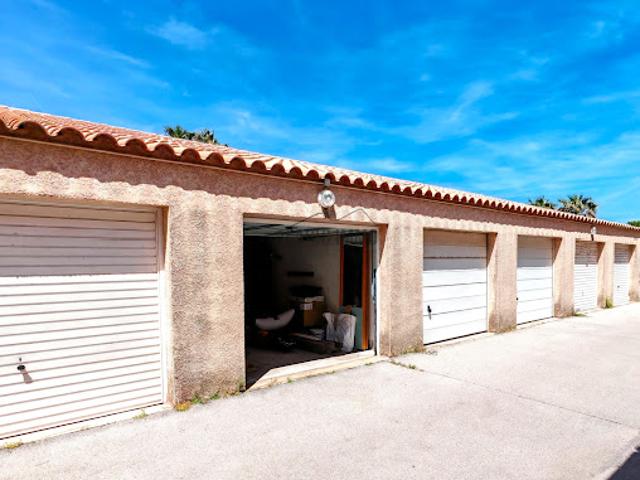 Garage vente à Narbonne, Leucate
