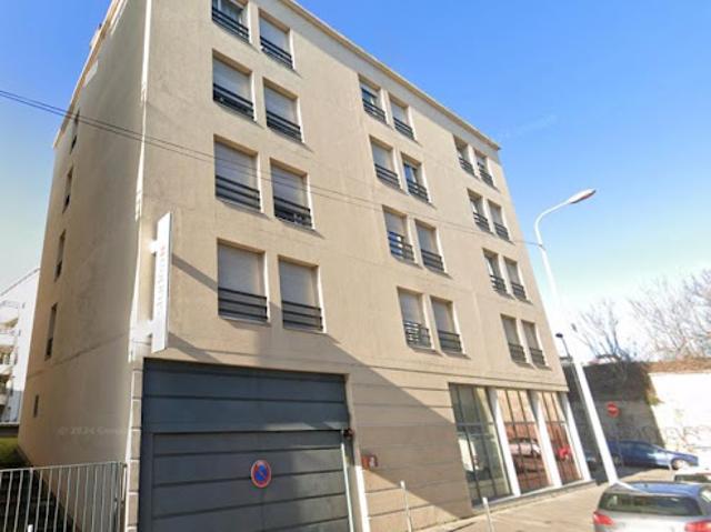 Garage vente à Lyon, Métropole de Lyon