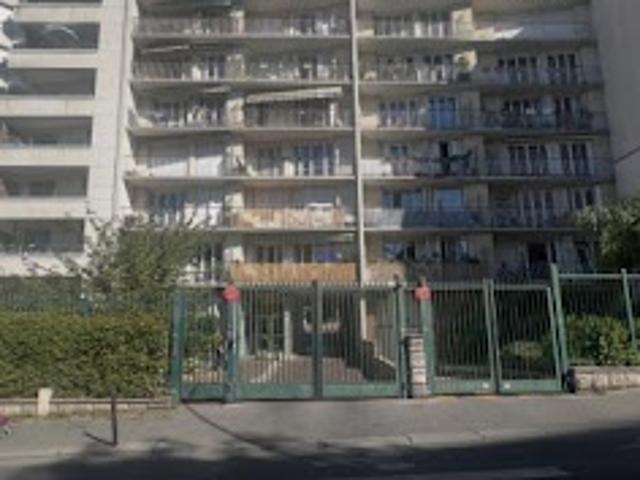 Garage vente à Paris 20e Arrondissement, Paris