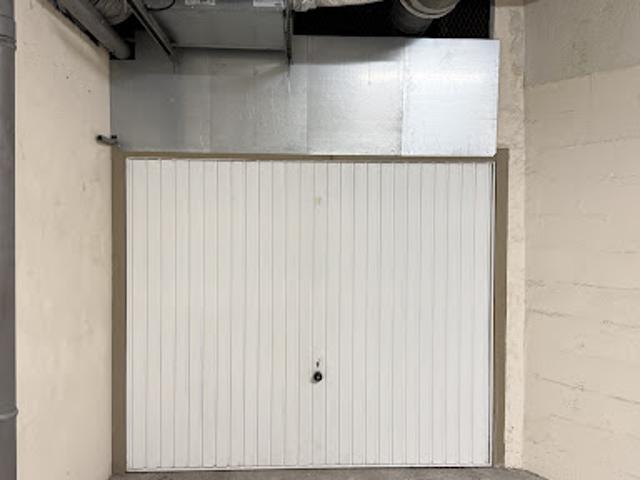 Garage vente à Arrondissement de Draguignan, Fréjus