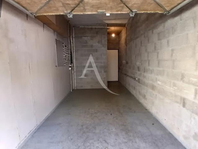 Garage vente à Melun, Vaux-le-pénil