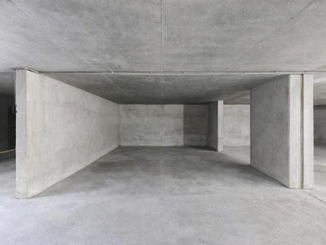 Garage vente à Paris, Île-de-France