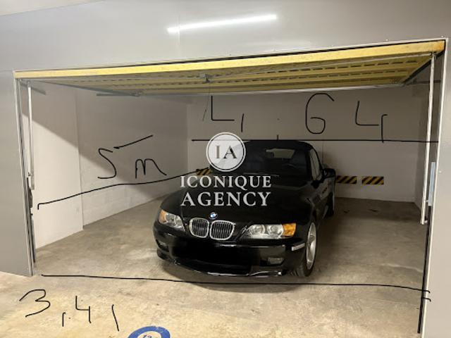 Garage vente à Lauvert, Antibes