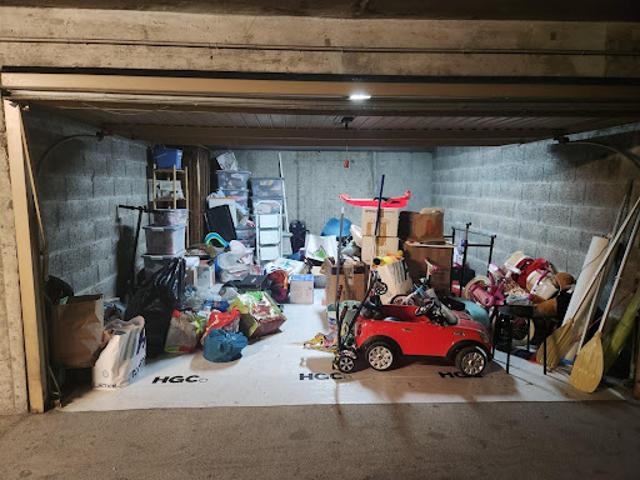 Garage vente à Saint-Julien-en-Genevois, Ville-la-grand