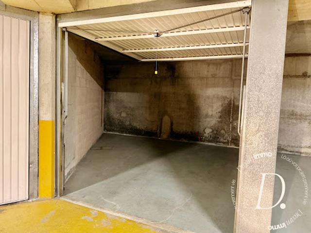 Garage vente à Arrondissement de Toulon, Hyères