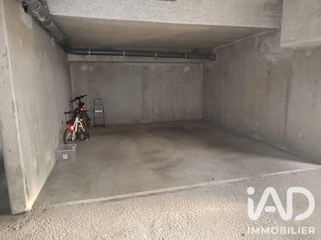 Garage vente à Versailles, Montigny-le-bretonneux