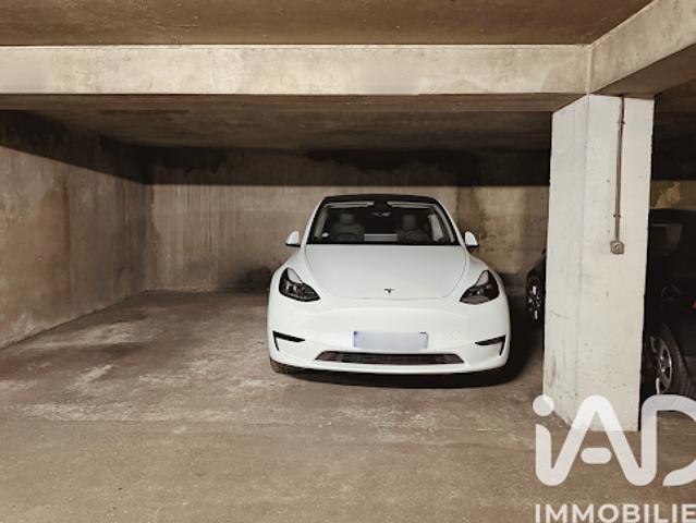 Garage vente à Paris, Île-de-France