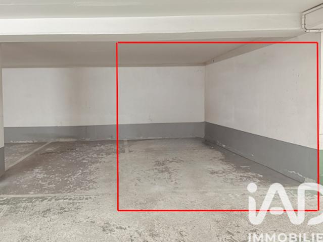 Garage vente à Paris, Île-de-France