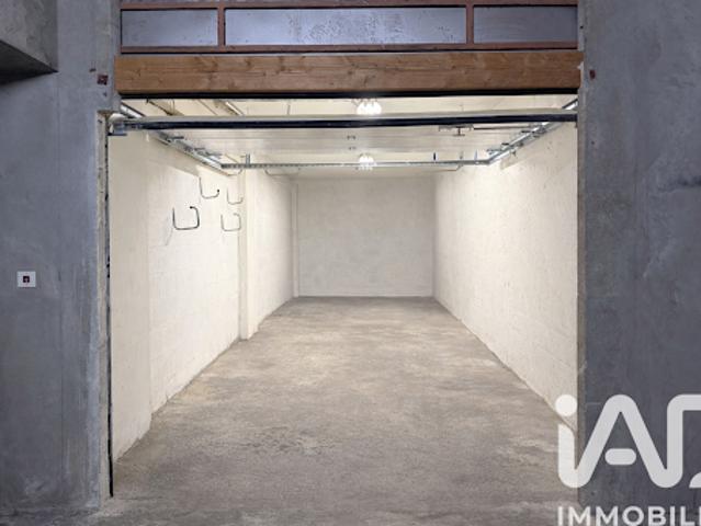 Garage vente à Paris, Île-de-France