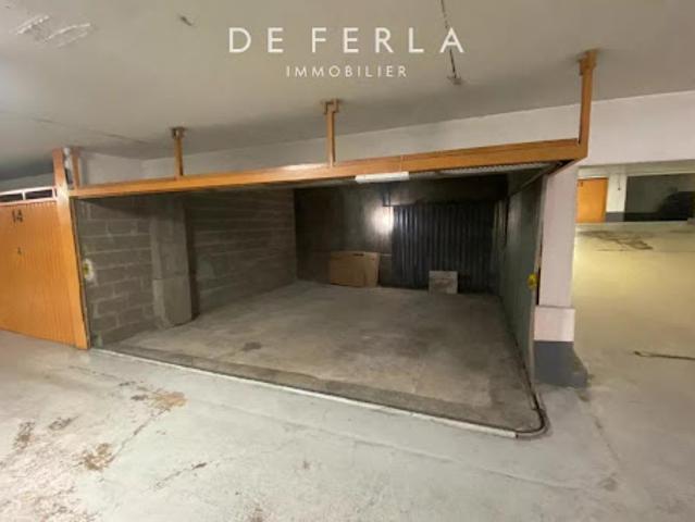 Garage vente à Paris, Île-de-France