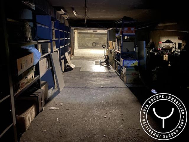 Garage vente à Le Fort, Vitry-sur-Seine