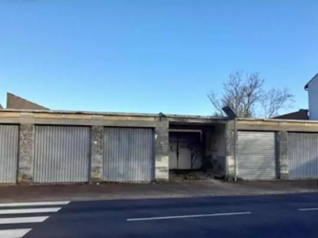 Garage vente à Saintes
