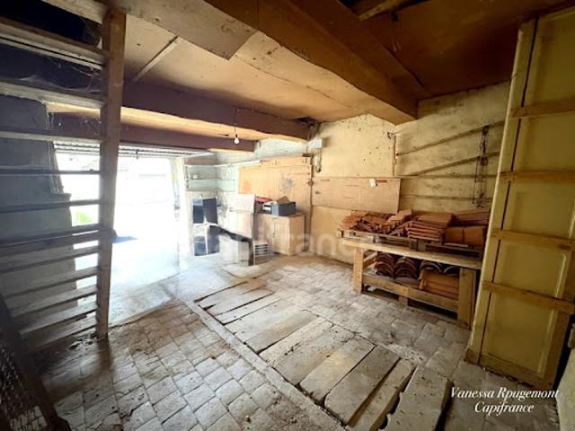 Garage vente à Auxerre, Courgis