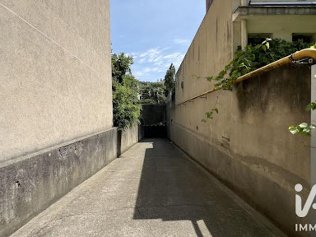 Garage vente à Bobigny, Pantin