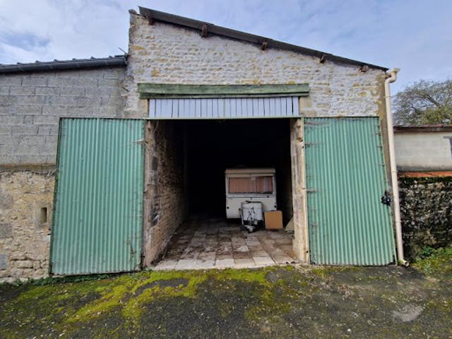 Garage vente à Saint-Jean-d'Angély, Tonnay-boutonne