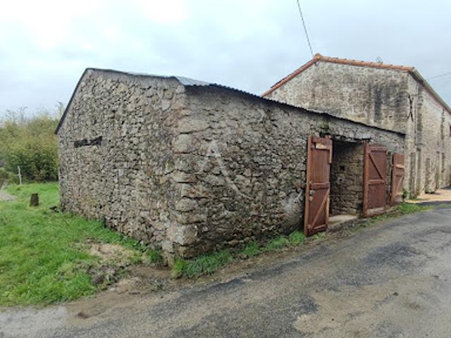 Garage vente à La Roche-sur-Yon, La Genétouze