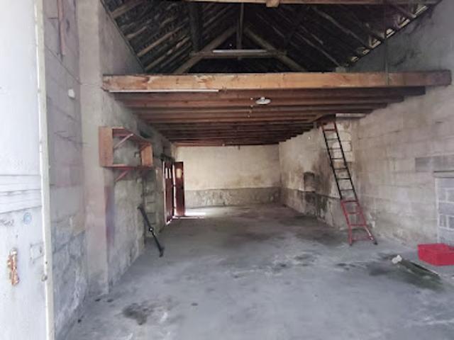 Garage vente à Chinon, L'ile-bouchard