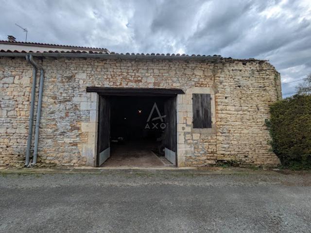 Garage vente à Saint-Jean-d'Angély, Saint-hilaire-de-villefranche