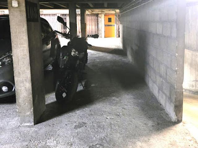 Garage vente à Paris, Île-de-France