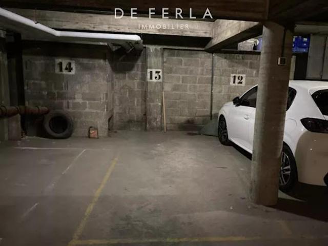 Garage vente à Paris 14e Arrondissement, Paris