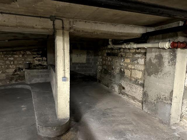 Garage vente à Paris, Île-de-France