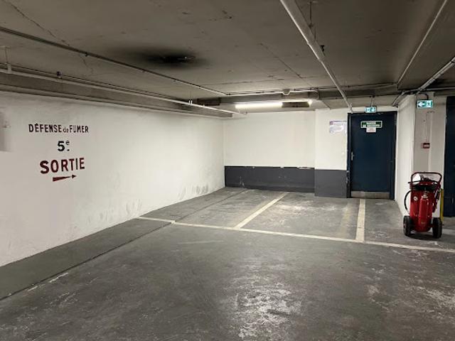 Garage vente à Paris, Île-de-France