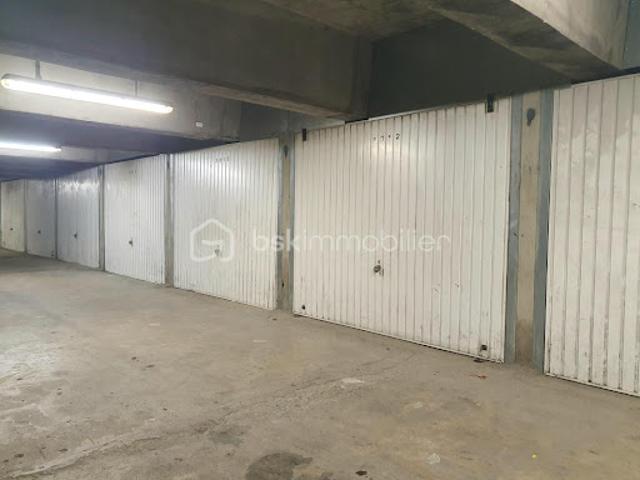 Garage vente à Bobigny, Bagnolet