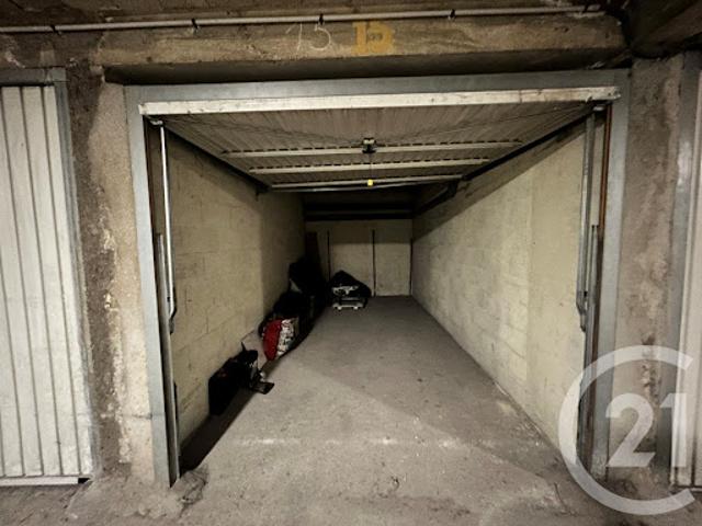 Garage vente à Étampes, Etampes
