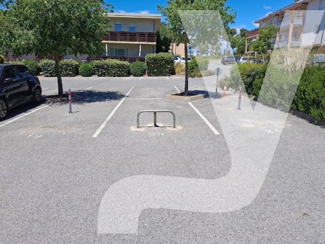 Garage vente à Arrondissement de Draguignan, Fréjus