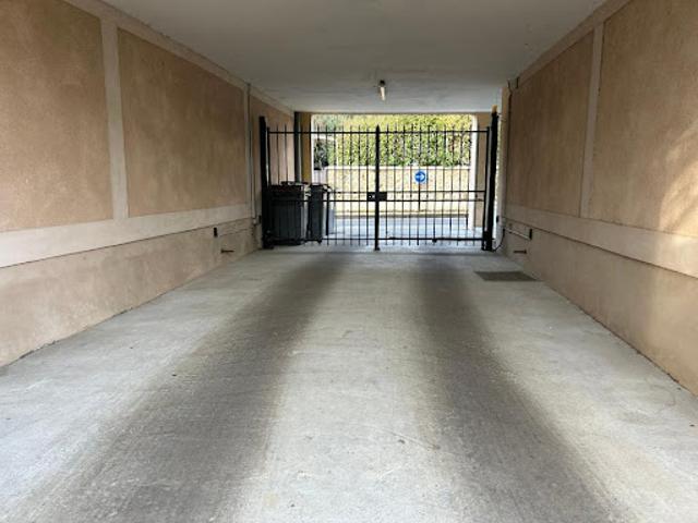 Garage vente à Palaiseau, Gif-sur-yvette