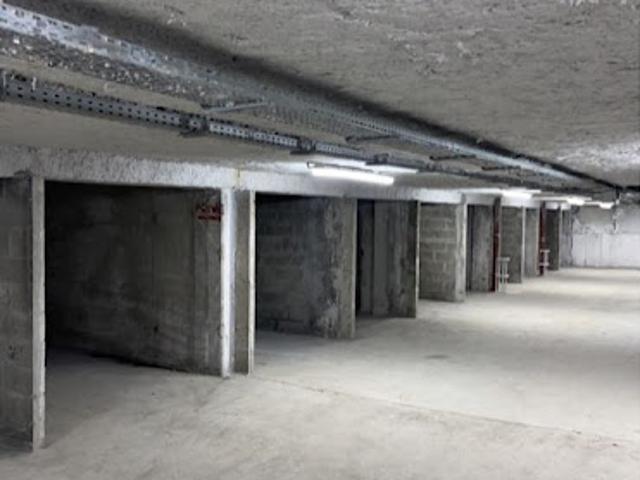 Garage vente à Évry, Grigny