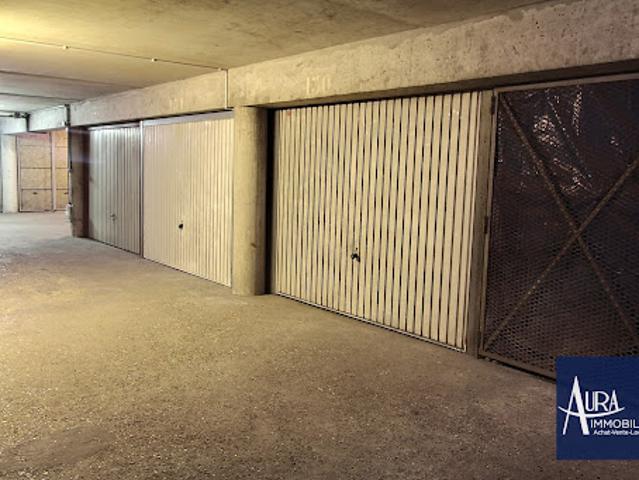 Garage vente à Les Lilas