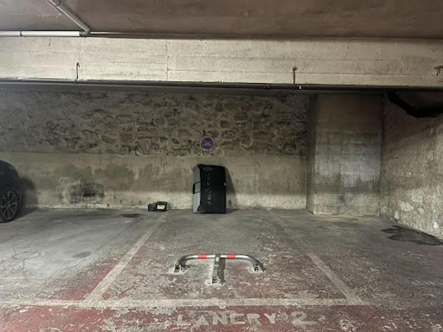 Garage vente à Paris, Île-de-France
